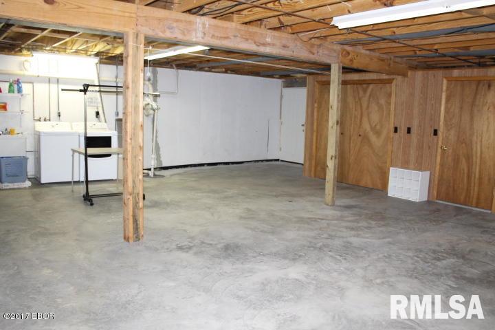 11603 Strawberry Road Carbondale, IL 62901 - Photo 25 of 33 Gallery Image 25