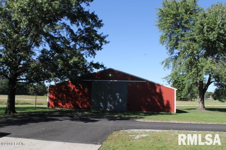 11603 Strawberry Road Carbondale, IL 62901 - Photo 4 of 33 Gallery Image 4