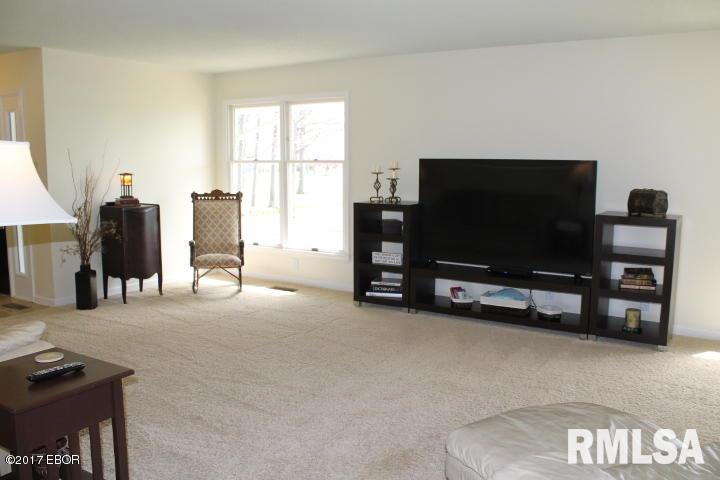 11603 Strawberry Road Carbondale, IL 62901 - Photo 7 of 33 Gallery Image 7