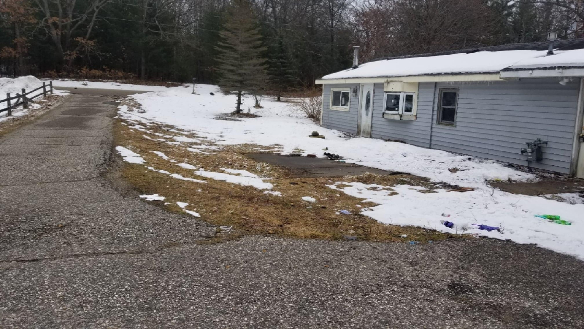 497 South Tyndall Road Branch, MI 49402 - Photo 10 of 15 front looking toward street