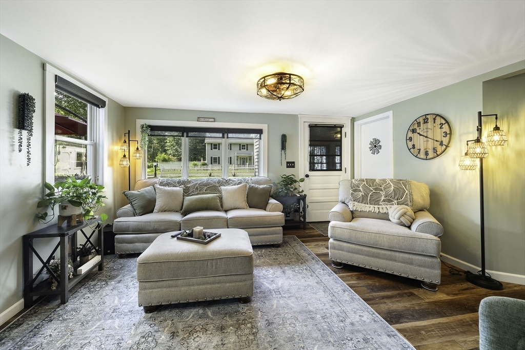 284 Buck Pond Road Westfield, MA 01085 - Photo 13 of 36