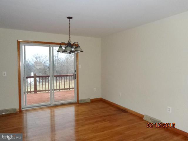 7848 Mountain Laurel Road Boonsboro, MD 21713 - Photo 5 of 10 Dining Room