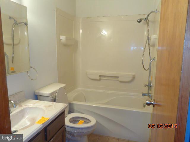 7848 Mountain Laurel Road Boonsboro, MD 21713 - Photo 6 of 10 Bath