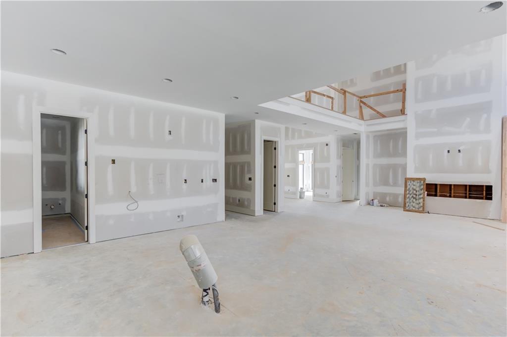 806 Riverside Road Sugar Hill, GA 30518 - Photo 10 of 40