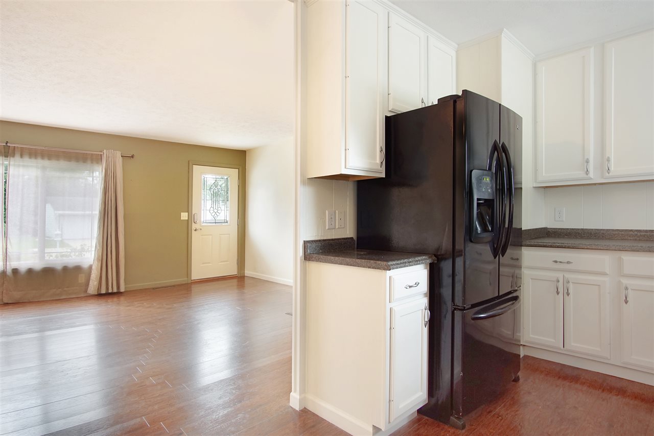5009 Craig Road South Bend, IN 46614 - Photo 3 of 31 Gallery Image 3