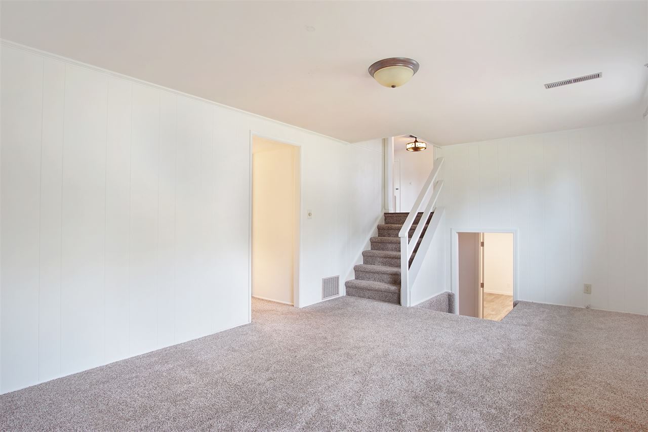 5009 Craig Road South Bend, IN 46614 - Photo 8 of 31 Gallery Image 8