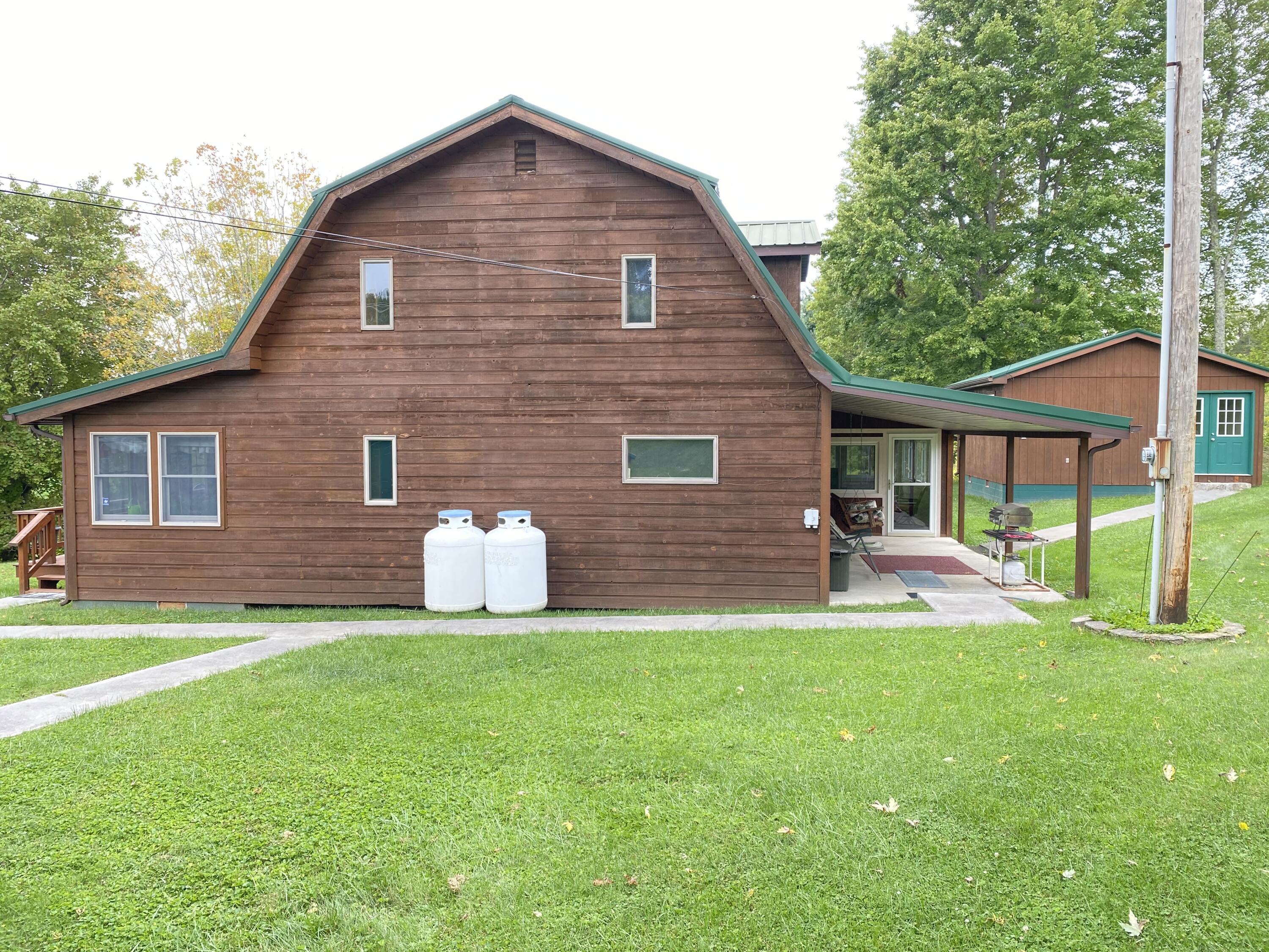 6327 Hurricane Road Wise, VA 24293 - Photo 22 of 47 AC334439-FE91-4D65-8074-E13AA142B9CB