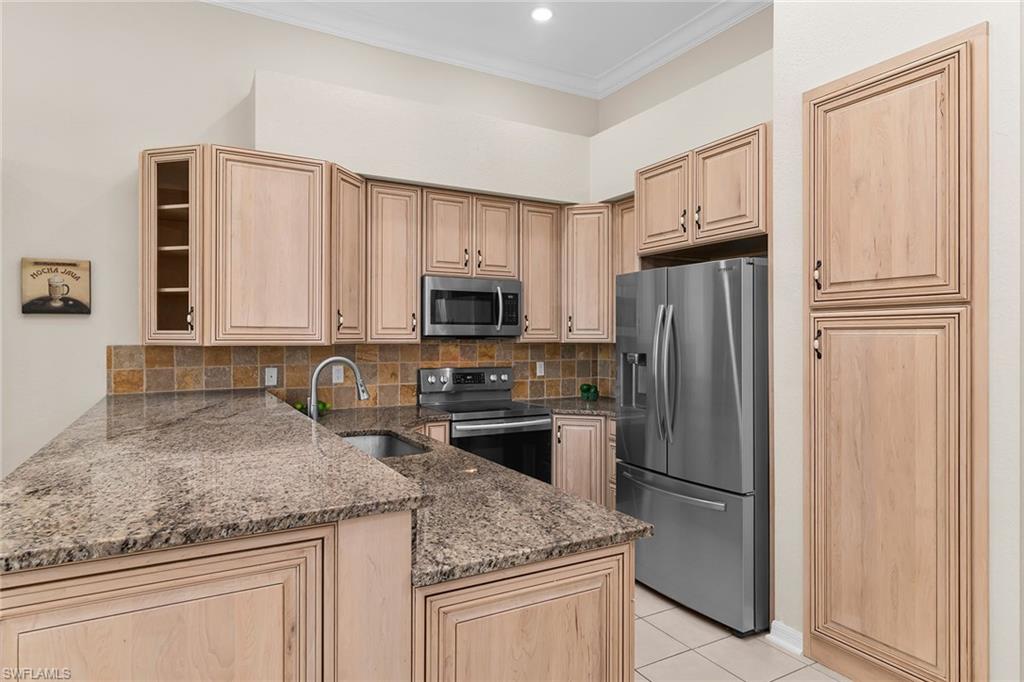 8574 Peppertree Way Naples, FL 34114 - Photo 7 of 44