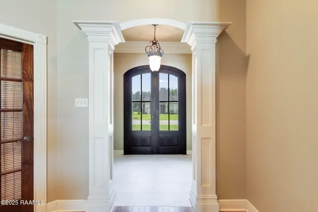 $355,000 | 605 Terrell Court, New Iberia, LA 70563