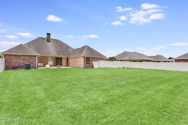 $355,000 | 605 Terrell Court, New Iberia, LA 70563