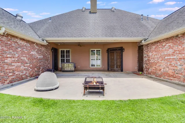 $355,000 | 605 Terrell Court, New Iberia, LA 70563