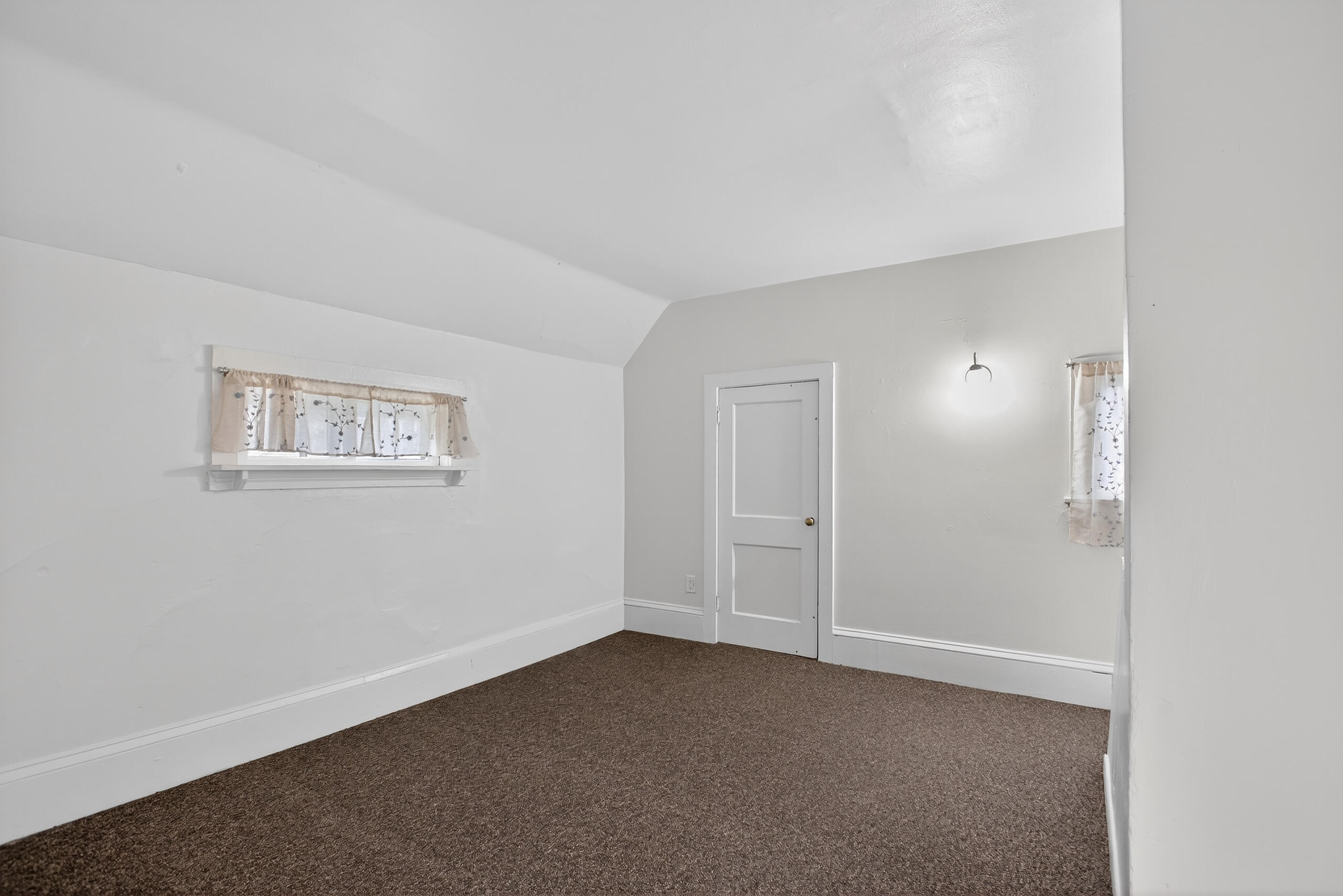 609 Webb Street Jackson, MI 49202 - Photo 30 of 42 037_0N0A1826