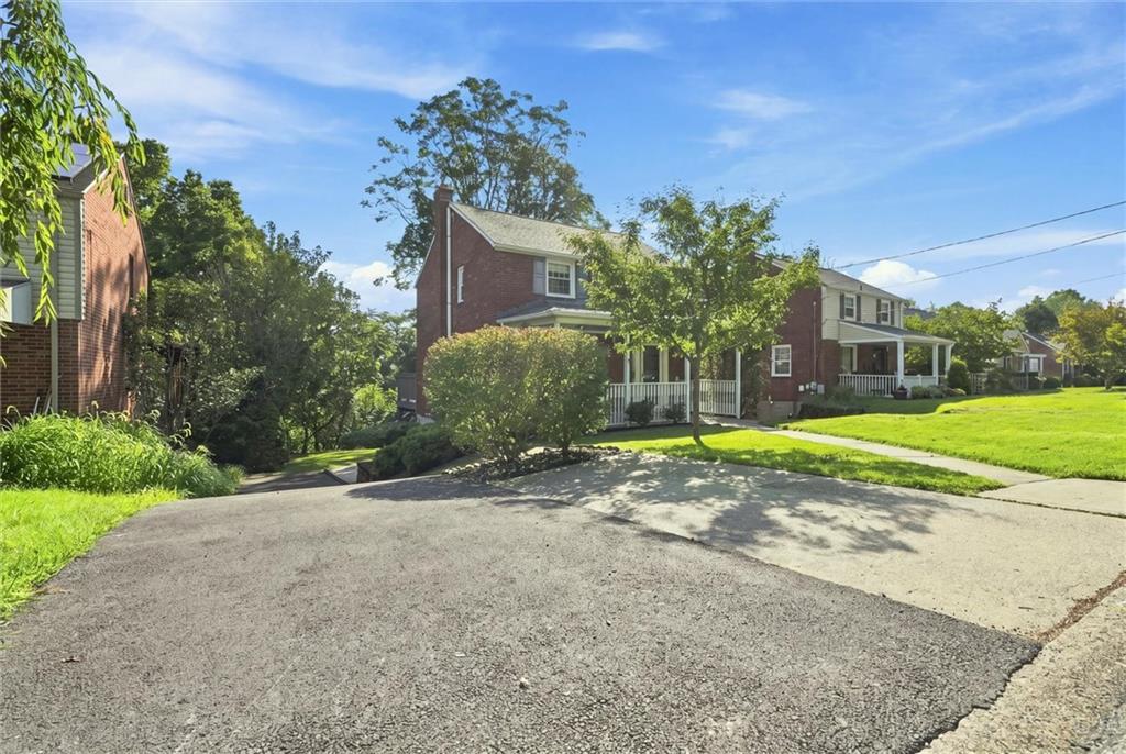 863 Middle Road Pittsburgh, PA 15234 - Photo 3 of 32 Gallery Image 3