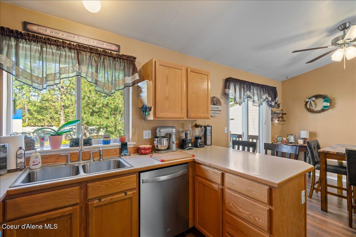 6973 Legacy Drive Rathdrum, ID 83858 - Photo 13 of 45 Kitchen