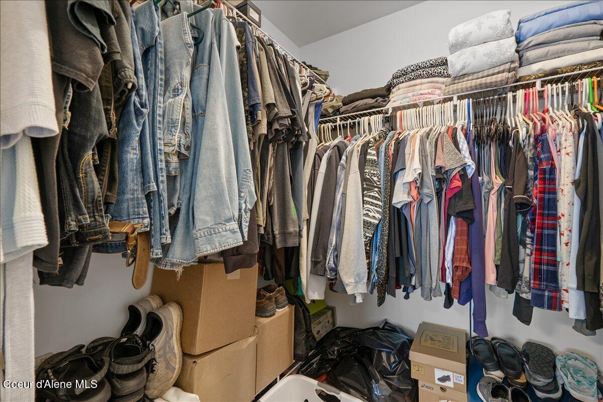 6973 Legacy Drive Rathdrum, ID 83858 - Photo 21 of 45 Primary closet