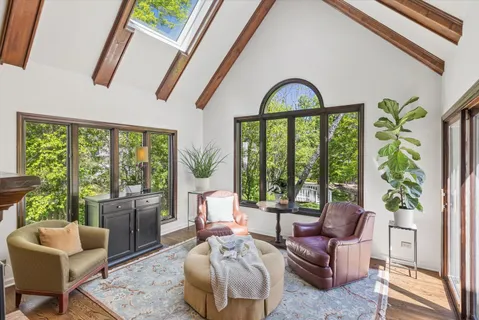 $1,265,000 | 450 Stagecoach Run, Glen Ellyn, IL 60137
