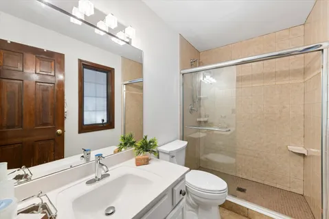 $1,265,000 | 450 Stagecoach Run, Glen Ellyn, IL 60137