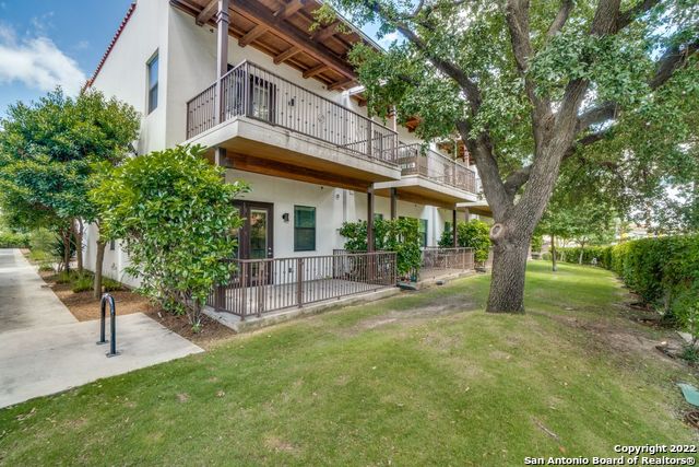 1542 North Alamo St Unit 105  