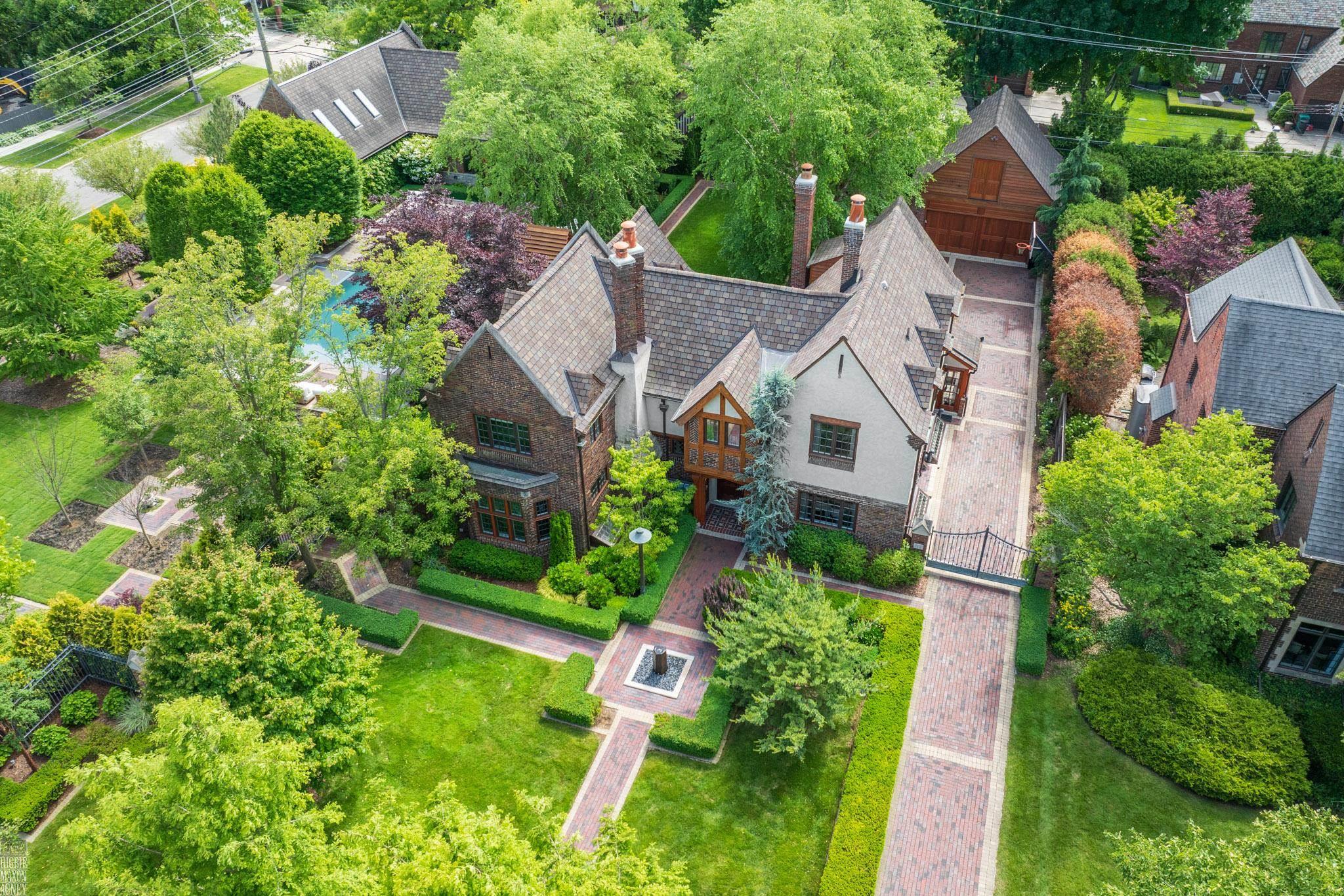 813 Trombley Road Grosse Pointe, MI 48230 - Photo 73 of 77 50146827-c28172b6-611e-44fe-82e5-81ee10c9f22e.JPG