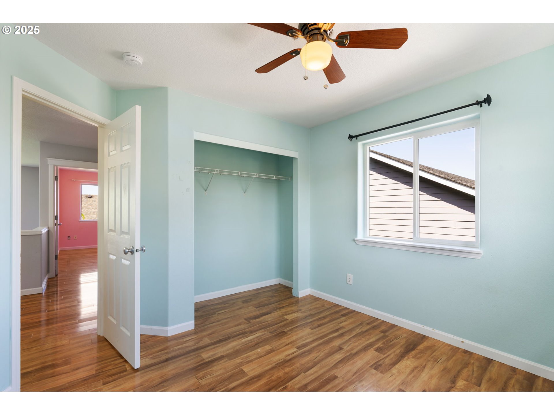 6379 Southeast 31st Terrace Gresham, OR 97080 - Photo 26 of 42 a view of an empty room and window