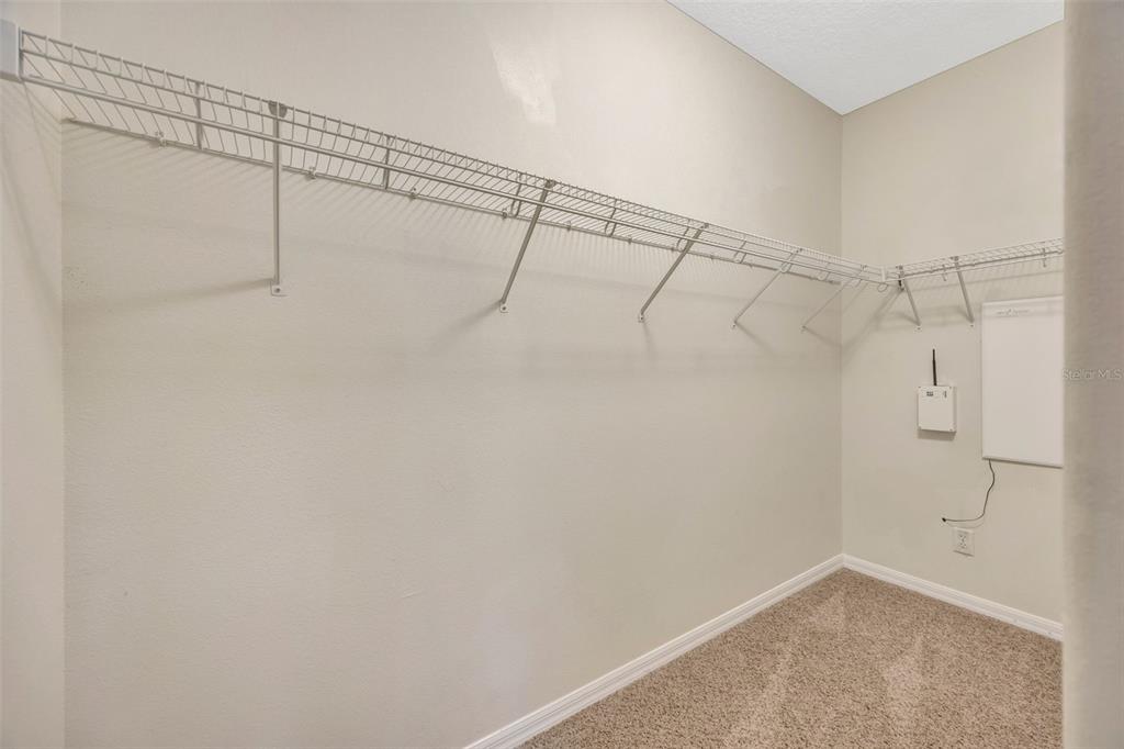 6020 Fishhawk Crossing Boulevard Lithia, FL 33547 - Photo 42 of 68 a view of a room