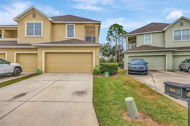$317,500 | 6020 Fishhawk Crossing Boulevard, Lithia, FL 33547