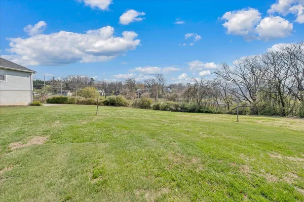 $324,950 | 19 Hillmount Drive, Salem, VA 24153