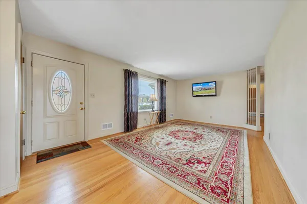 $324,950 | 19 Hillmount Drive, Salem, VA 24153