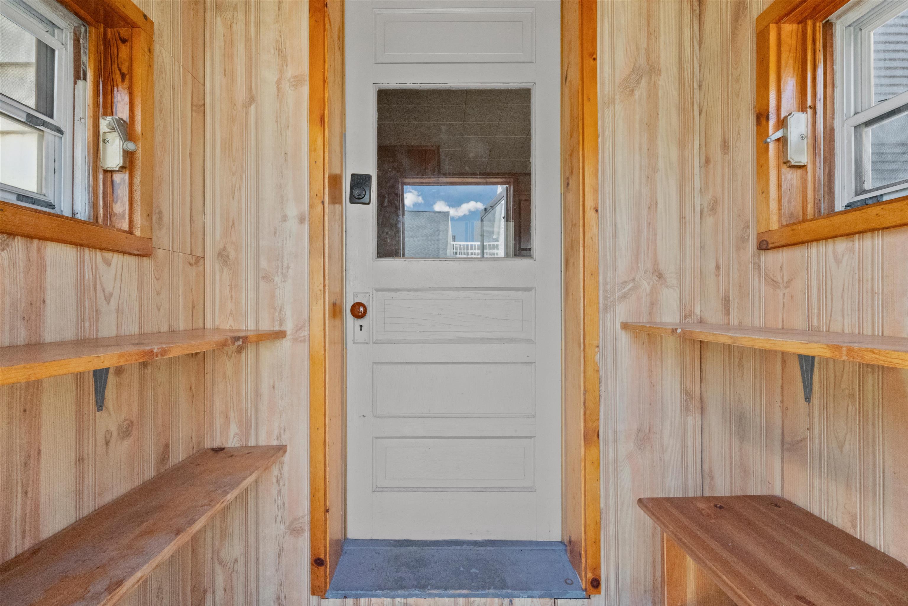 29 Woodstock Avenue Rutland, VT 05701 - Photo 13 of 43
