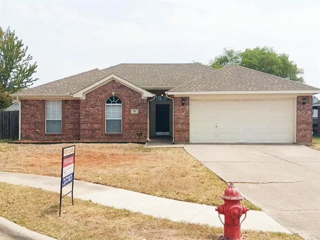 $1,895 | 532 Brandy Court, Saginaw, TX 76179
