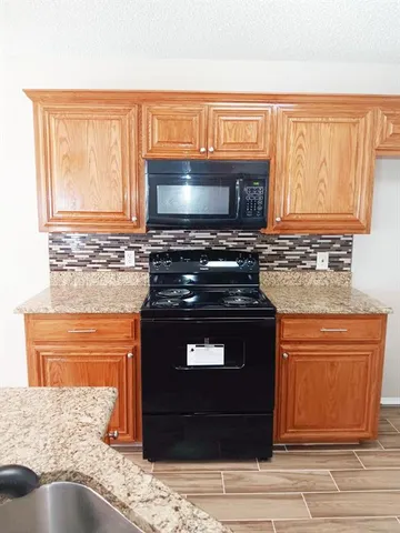 $1,895 | 532 Brandy Court, Saginaw, TX 76179