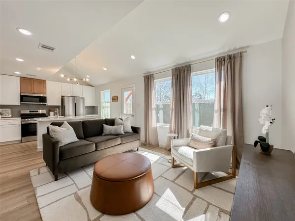 $1,750 | 2714 Discovery Trails, Conroe, TX 77301