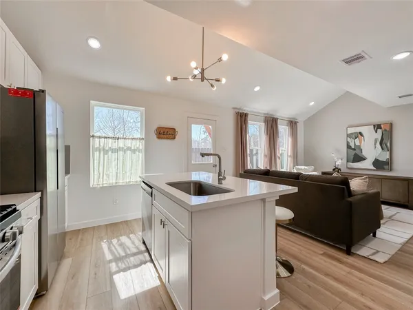 $1,750 | 2714 Discovery Trails, Conroe, TX 77301