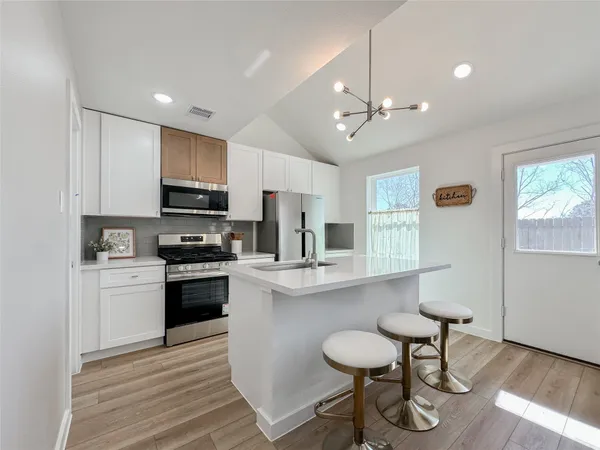 $1,750 | 2714 Discovery Trails, Conroe, TX 77301