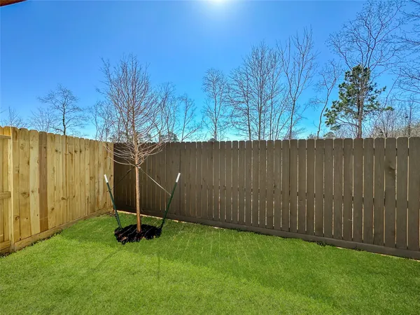 $1,750 | 2714 Discovery Trails, Conroe, TX 77301