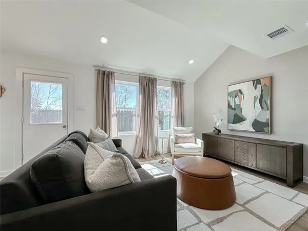 $1,750 | 2714 Discovery Trails, Conroe, TX 77301