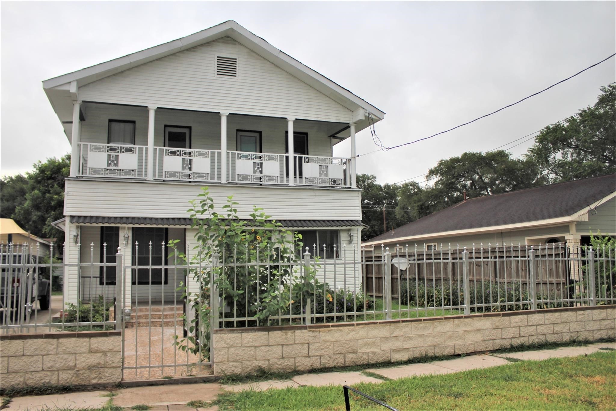 7017 Sherman Street, Unit 2 Houston, TX 77011 - Photo 10 of 10