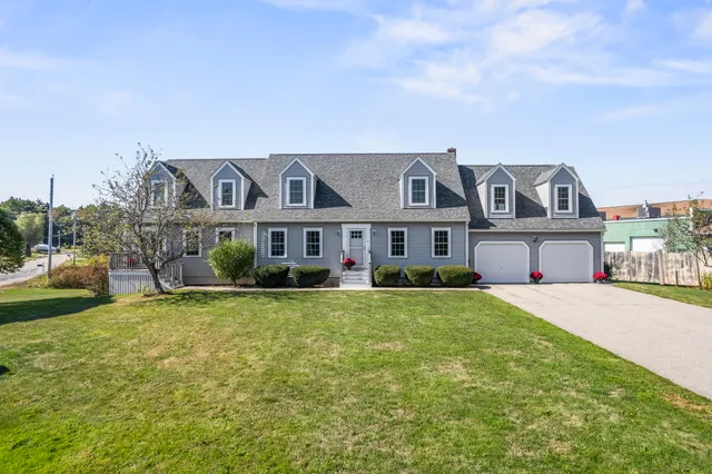 $795,000 | 11 Orchard Farm Road, York, ME 03909