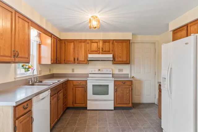 $795,000 | 11 Orchard Farm Road, York, ME 03909