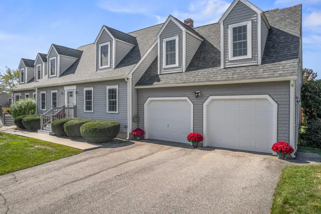 $795,000 | 11 Orchard Farm Road, York, ME 03909