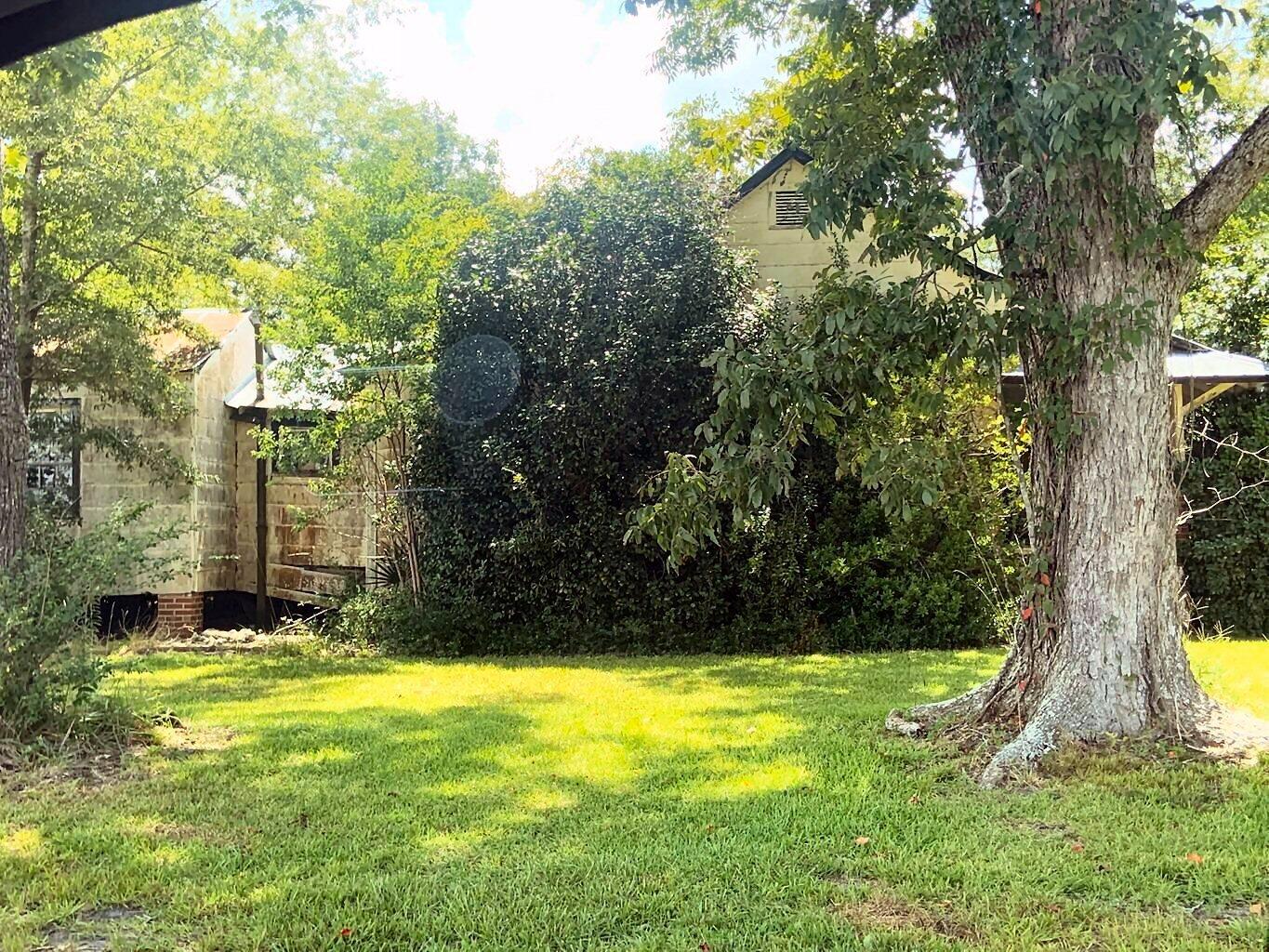 5 State Road Holly Hill, SC 29059 - Photo 15 of 25 Farm House side view!