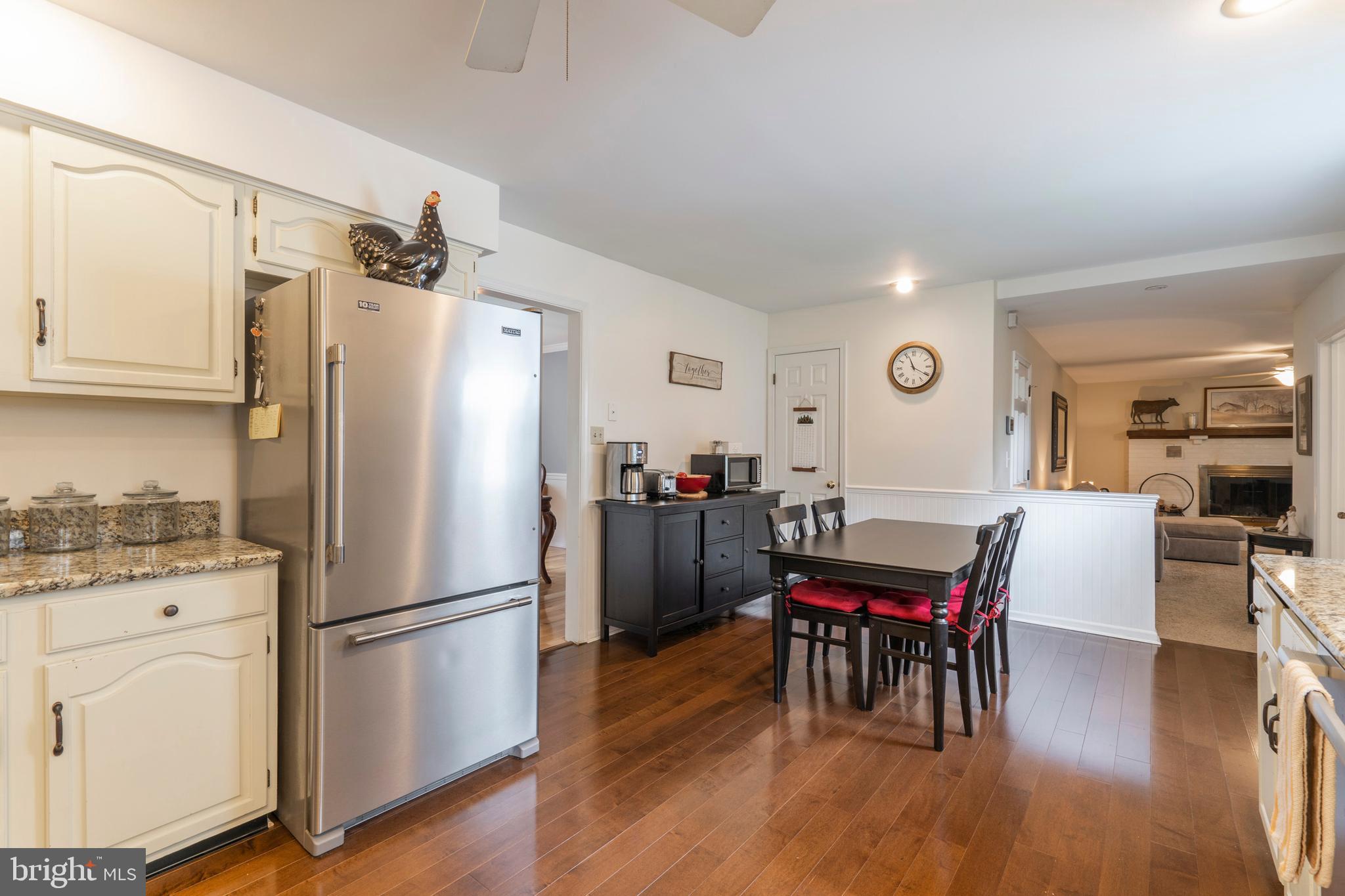 710 North Reeds Road Downingtown, PA 19335 - Photo 13 of 32 Kitchen - eat in area