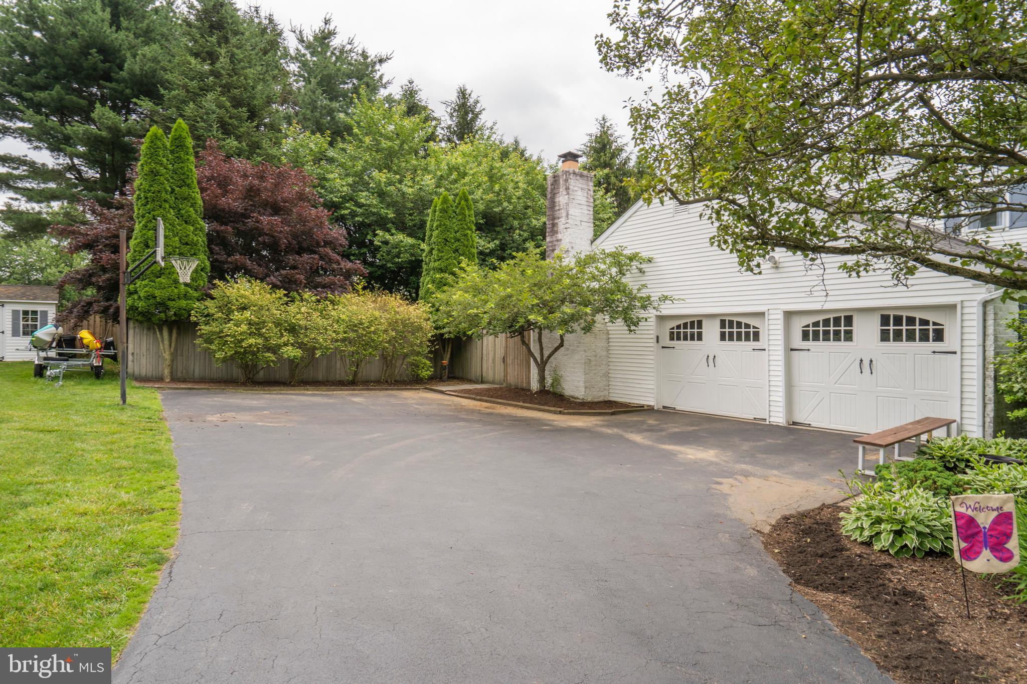 710 North Reeds Road Downingtown, PA 19335 - Photo 32 of 32 Driveway & 2 car garage