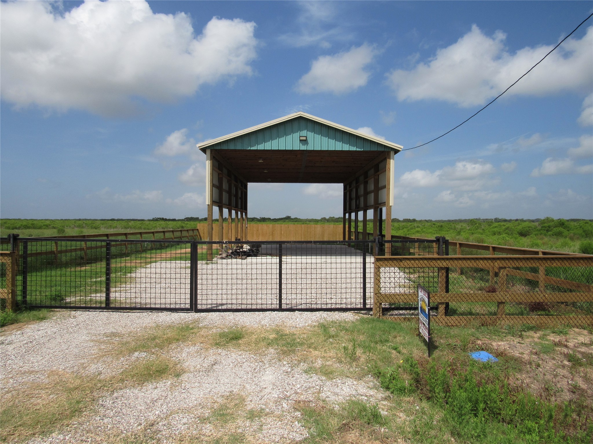 72 County Road 299 Sargent, TX 77414 - Photo 1 of 3