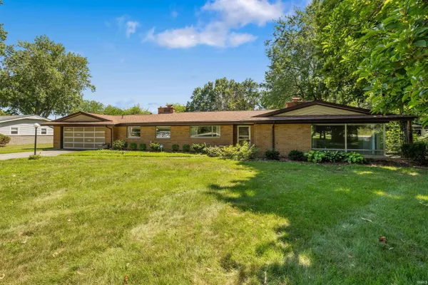 $275,000 | 8438 Stellhorn Road, Fort Wayne, IN 46815