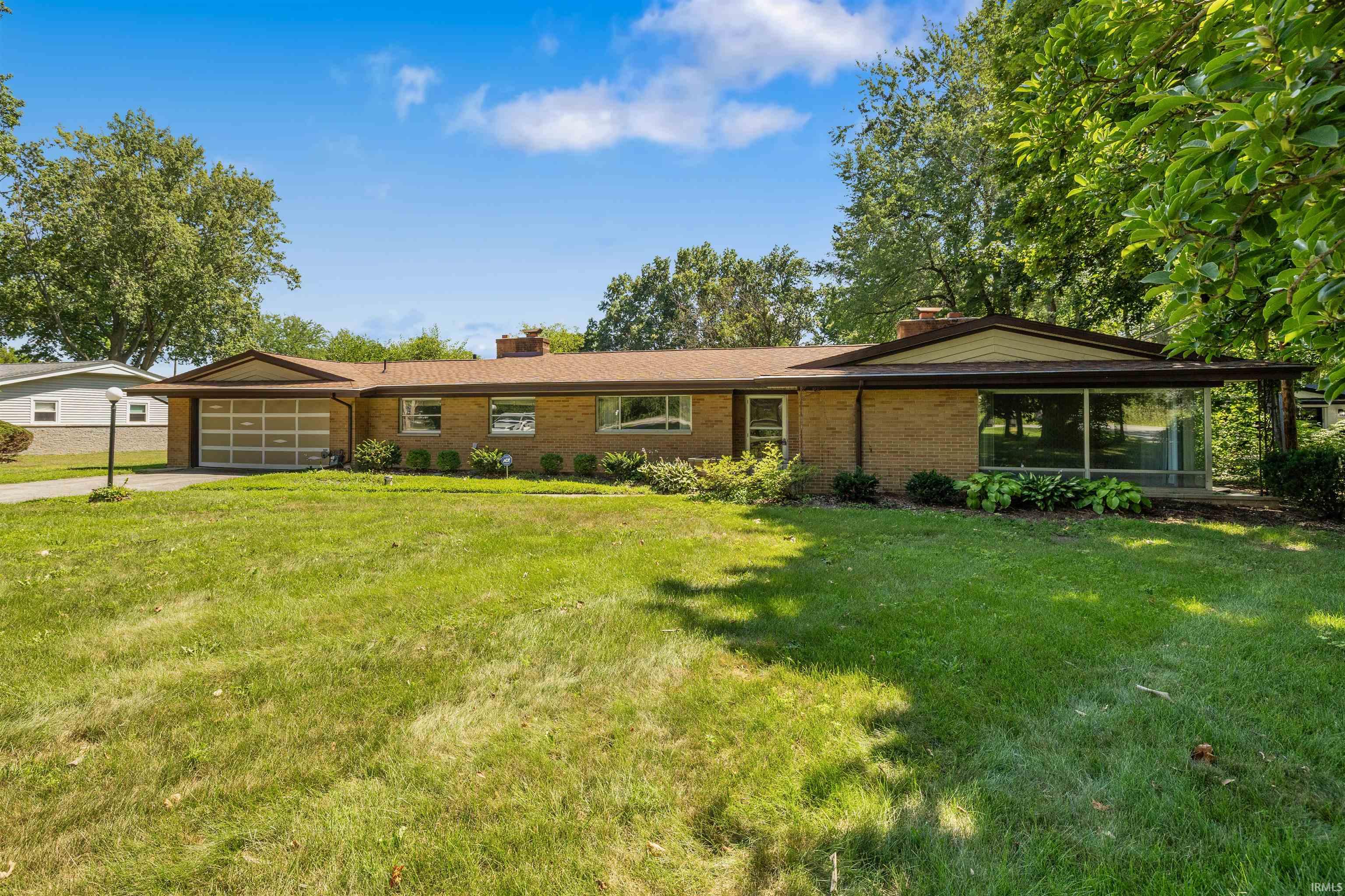 8438 Stellhorn Road Fort Wayne, IN 46815 - Photo 1 of 39 Gallery Image 1