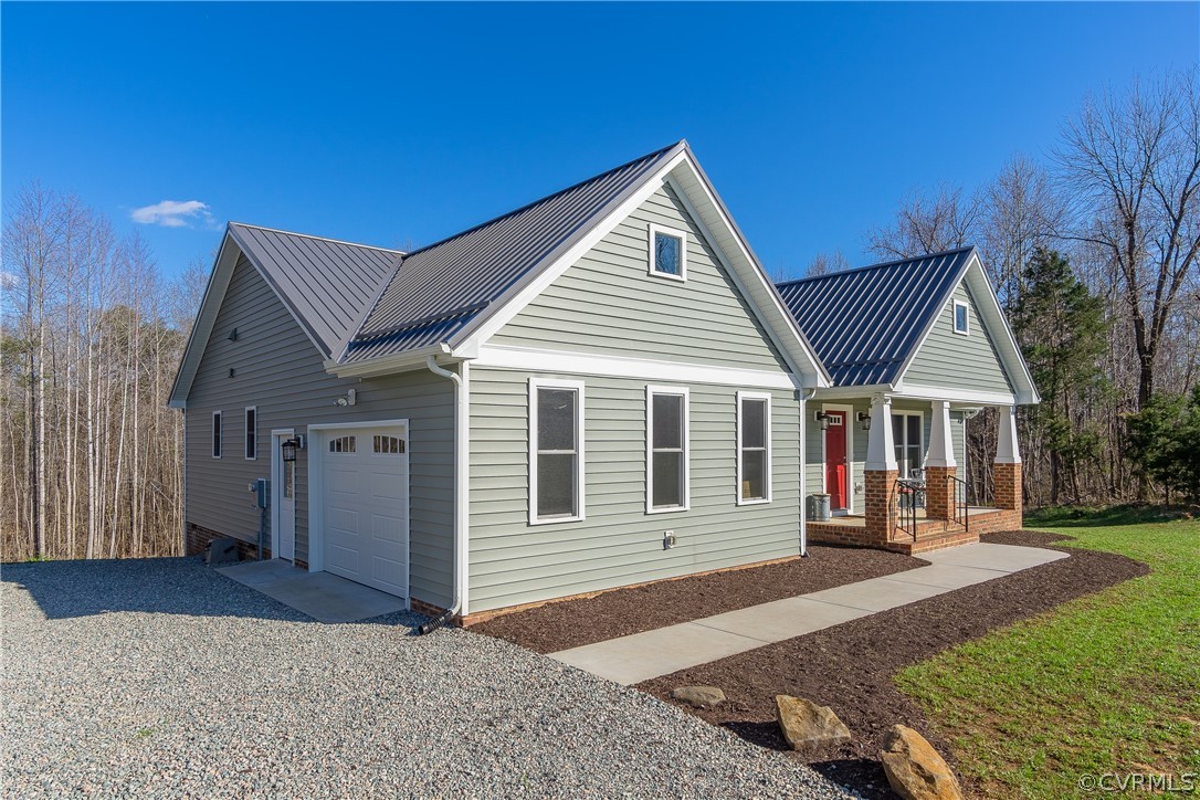 1018 Clement Town Road Powhatan, VA 23139 - Photo 3 of 36 Gallery Image 3