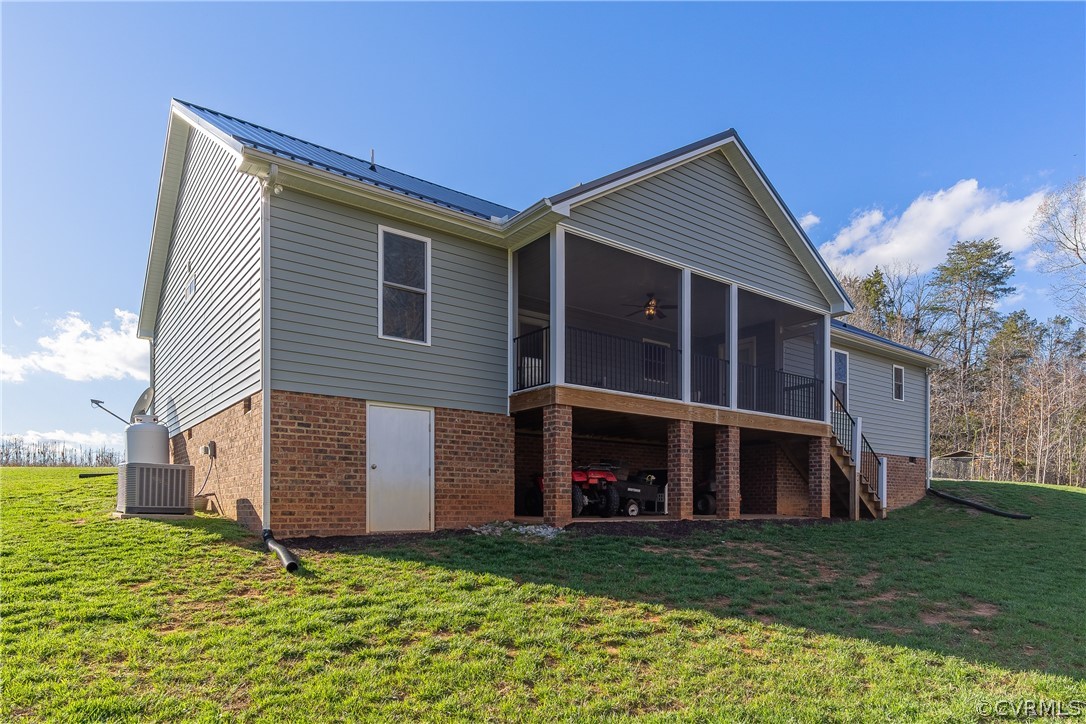 1018 Clement Town Road Powhatan, VA 23139 - Photo 8 of 36 Gallery Image 8