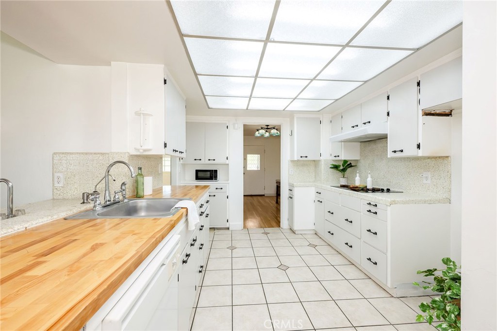 929 3rd Street Orland, CA 95963 - Photo 17 of 61 Butcher Block & Tile CT