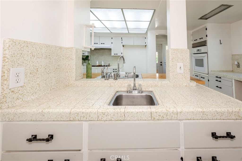 929 3rd Street Orland, CA 95963 - Photo 26 of 61 1st bath Vanity